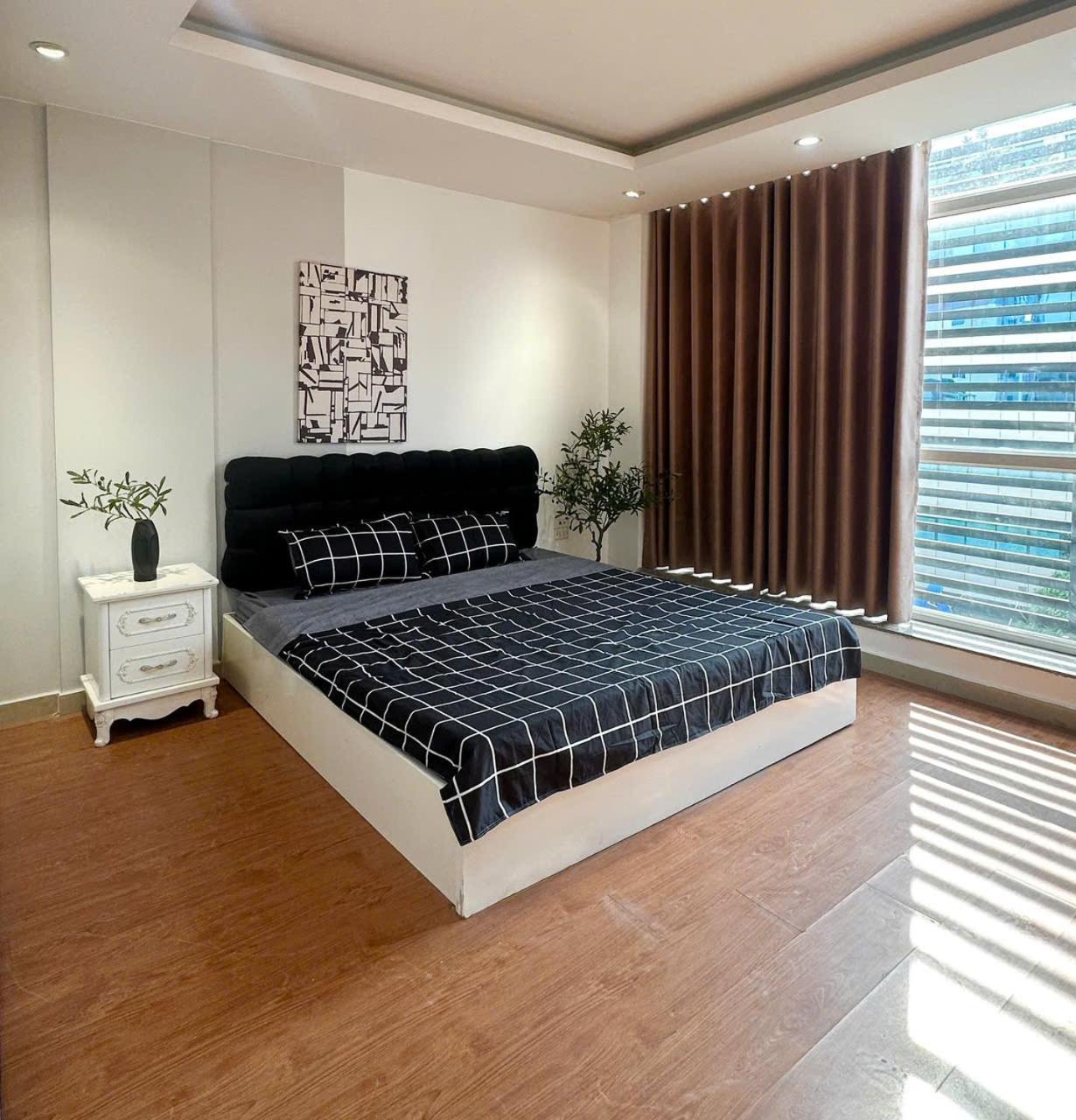 Luxe Paradise Residence 51 Ton Duc Thang Hanoi Exterior photo